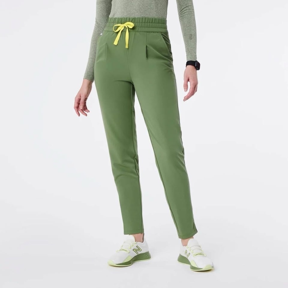 Figs high waisted scrub pants